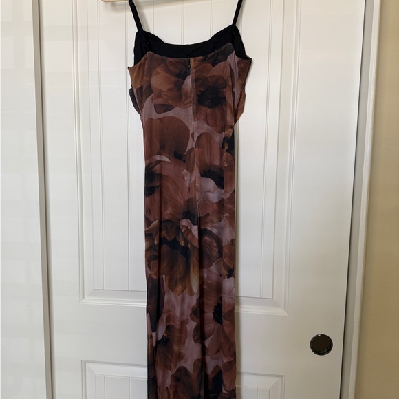 NWT - Showpo Rosalez Midi Brown Bodycon Ruched Dress - Size 8 - Picture 6 of 9